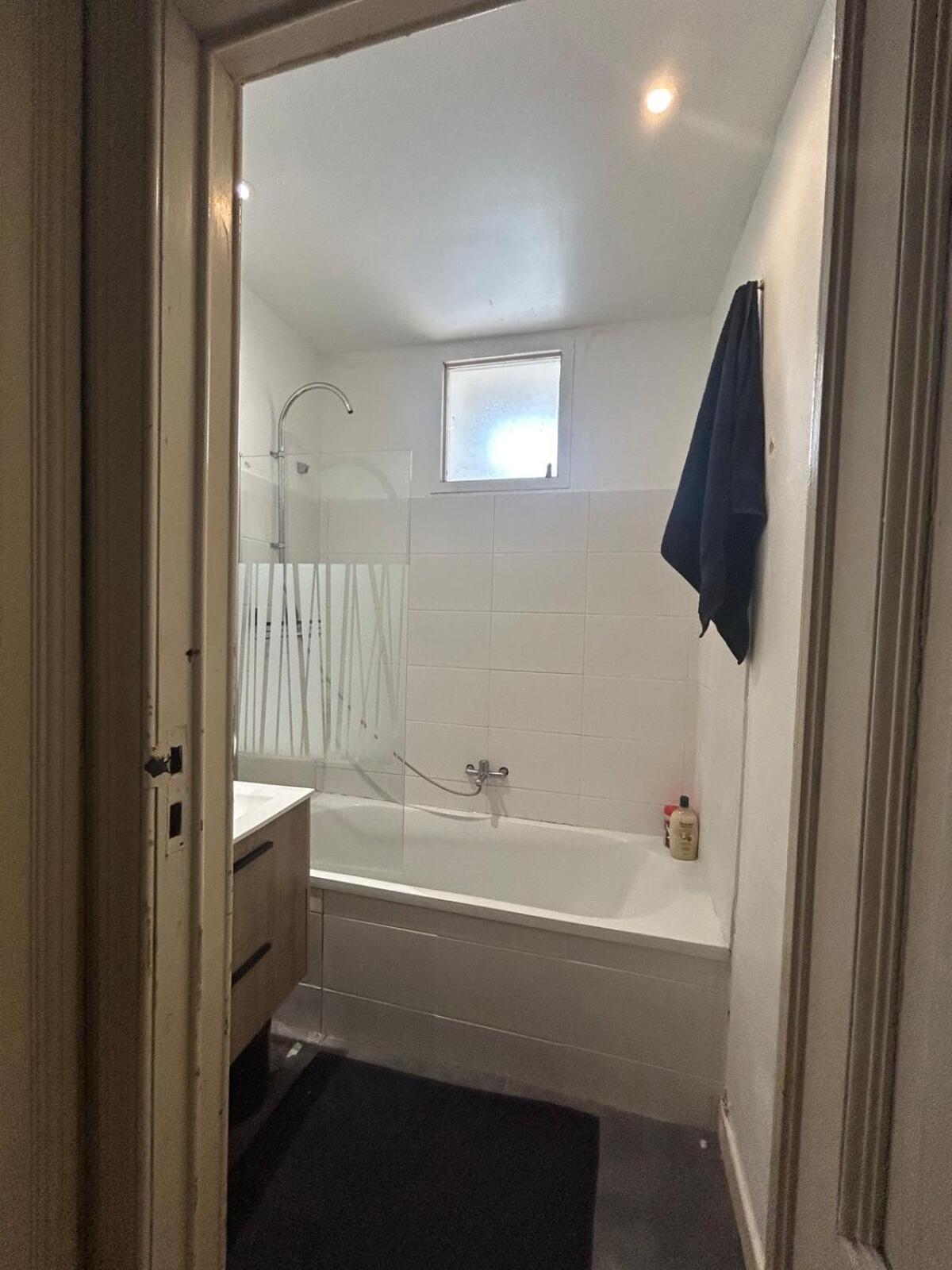 A Beautiful Studio Apartment Brussel Bagian luar foto